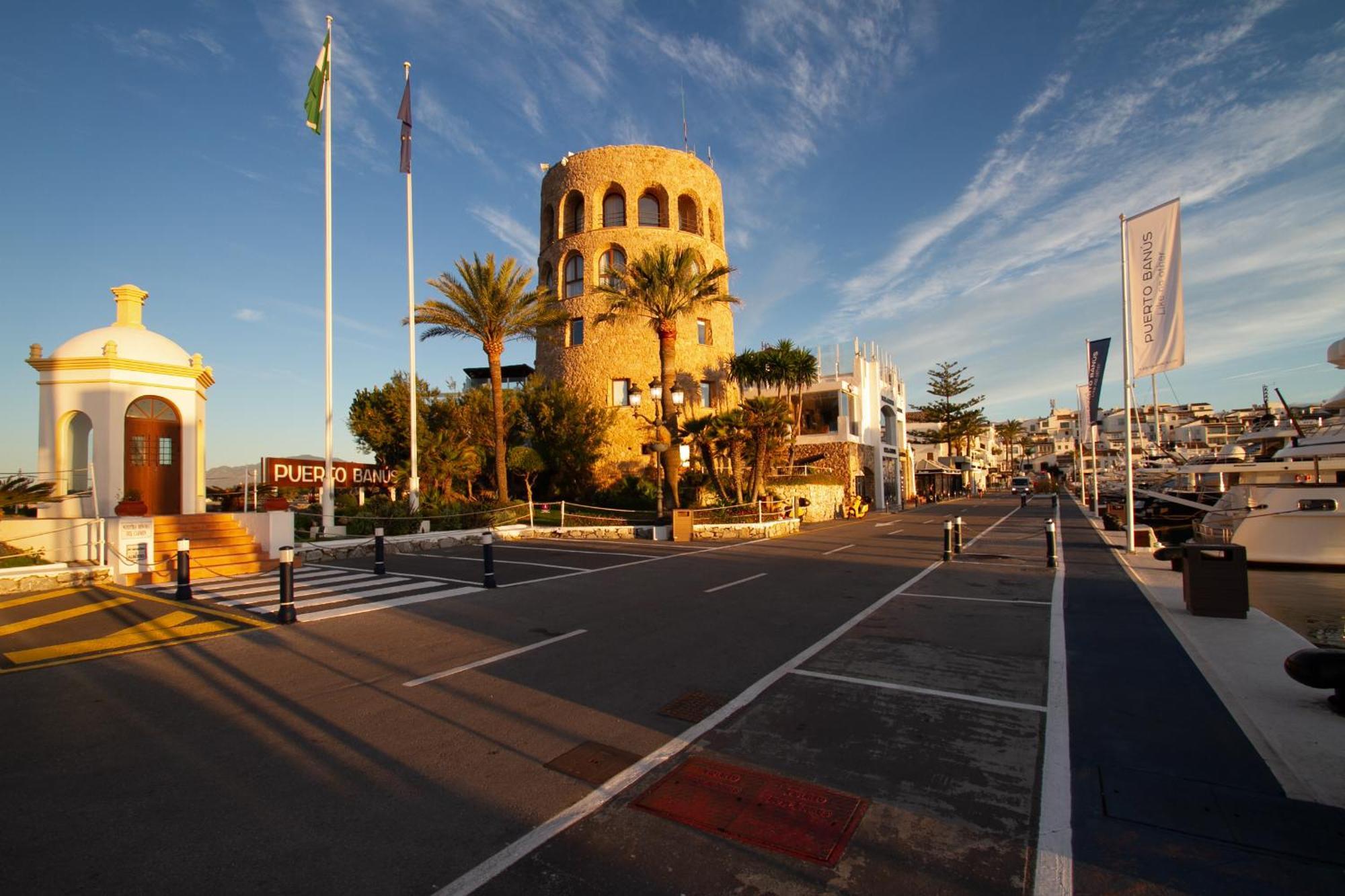 Marbella Banus Suites - Lily Playas Del Duque Banus Beach Apartment Eksteriør billede